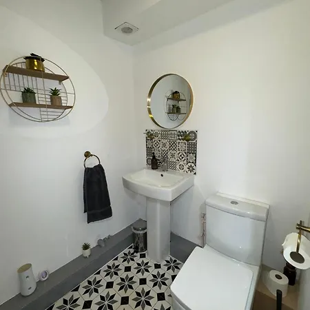 5b Queens Street,
